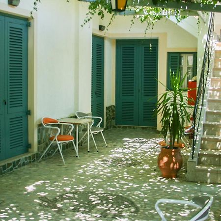 George Apartments Livadia  외부 사진