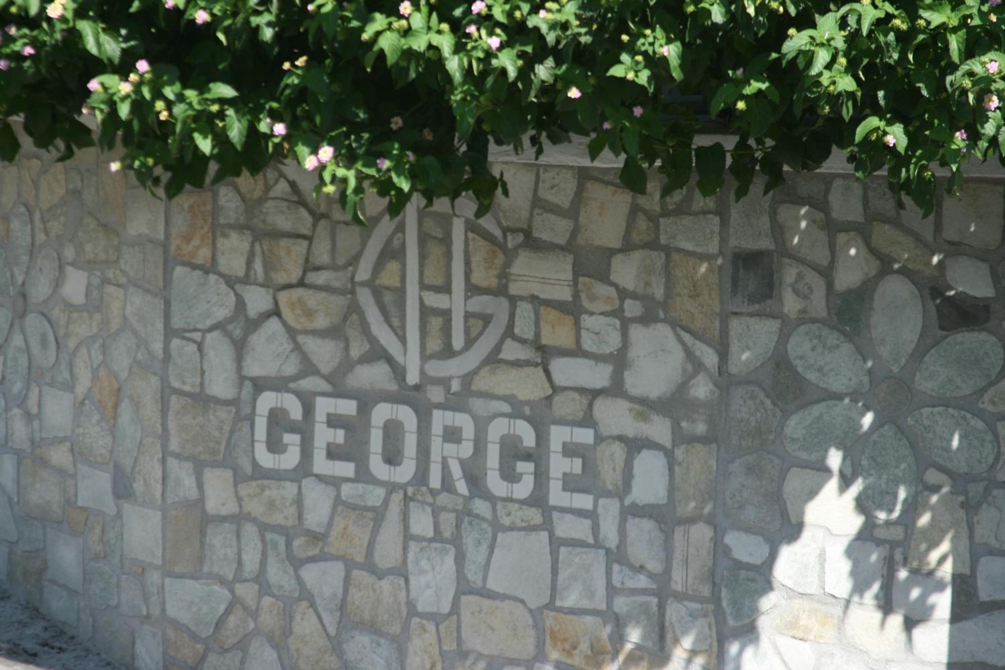 George Apartments Livadia  외부 사진