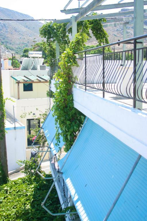 George Apartments Livadia  외부 사진